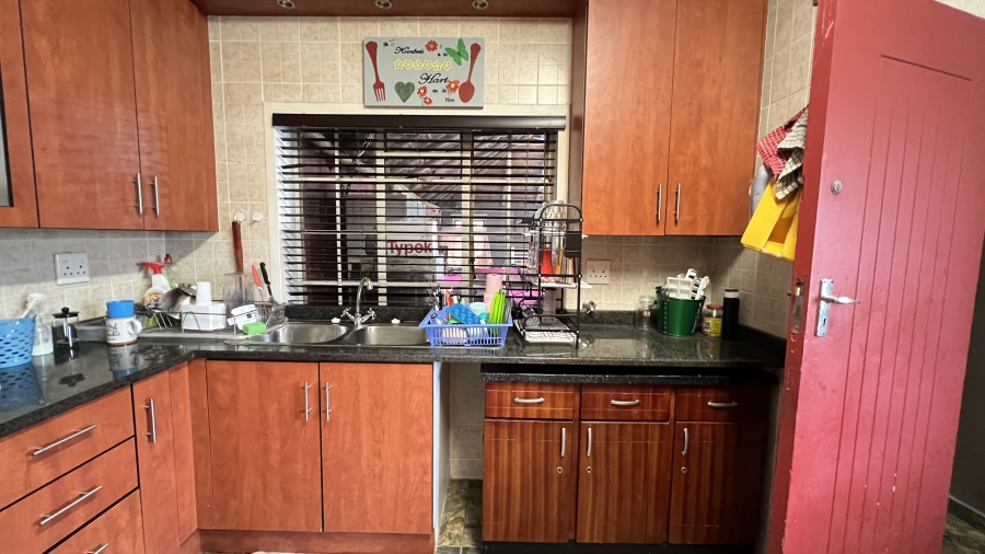 3 Bedroom Property for Sale in Mindalore Gauteng