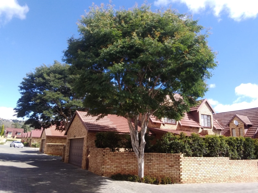 4 Bedroom Property for Sale in Willowbrook Gauteng