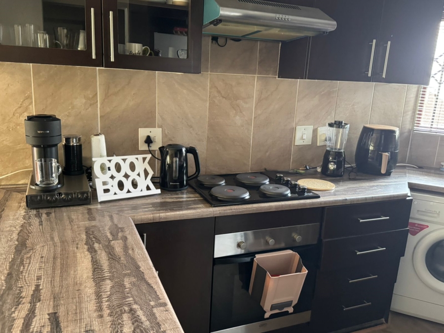 2 Bedroom Property for Sale in Glenvista Gauteng