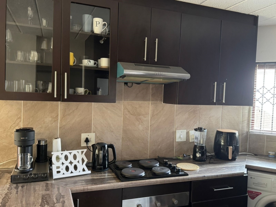 2 Bedroom Property for Sale in Glenvista Gauteng