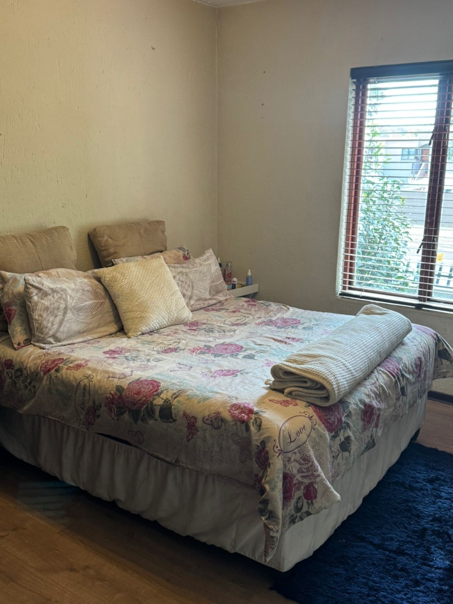 2 Bedroom Property for Sale in Glenvista Gauteng
