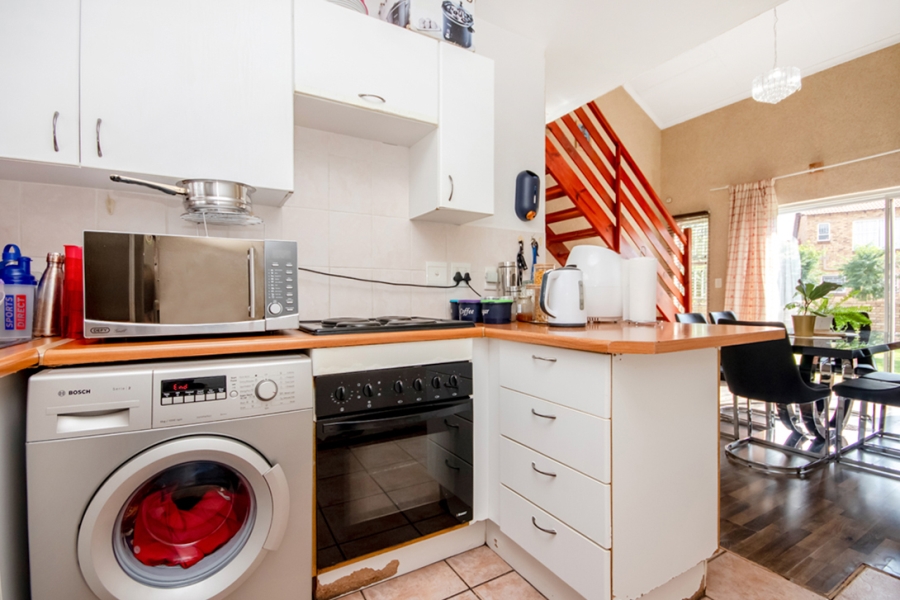 3 Bedroom Property for Sale in Radiokop Gauteng