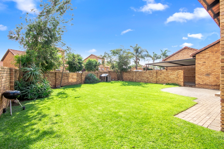 3 Bedroom Property for Sale in Radiokop Gauteng