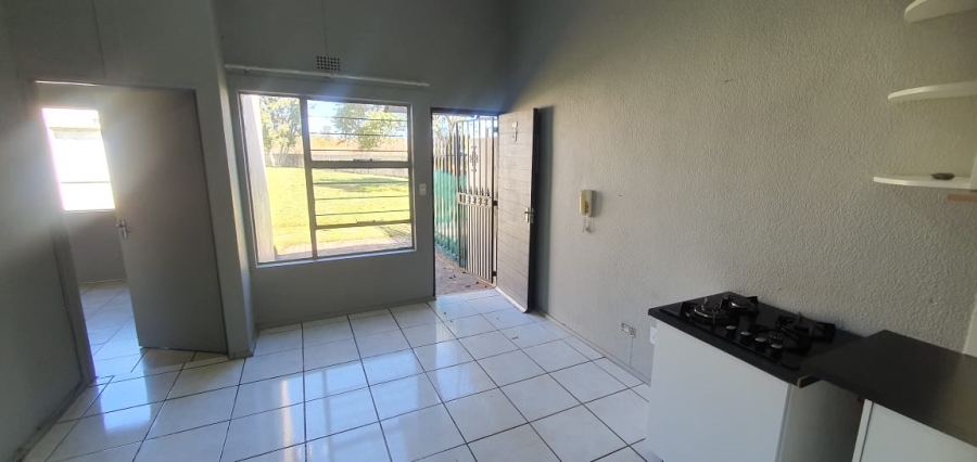 2 Bedroom Property for Sale in Florida Gauteng