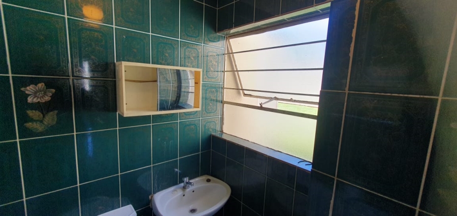 2 Bedroom Property for Sale in Florida Gauteng