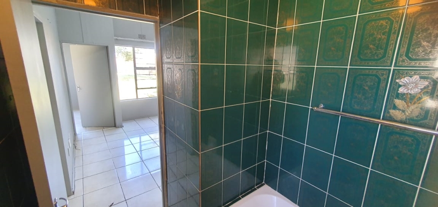 2 Bedroom Property for Sale in Florida Gauteng