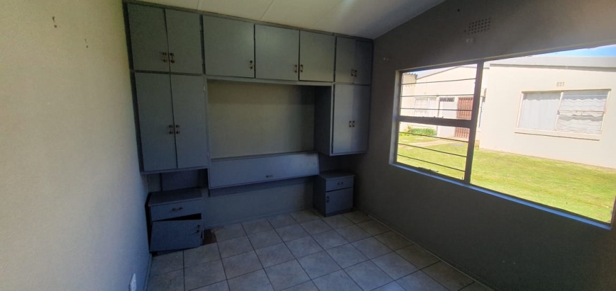 2 Bedroom Property for Sale in Florida Gauteng