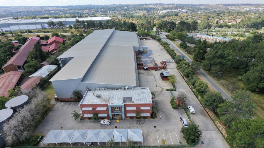 To Let Commercial Property for Rent in Longmeadow Gauteng