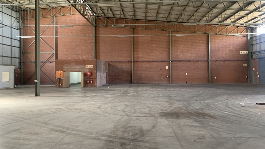To Let Commercial Property for Rent in Longmeadow Gauteng