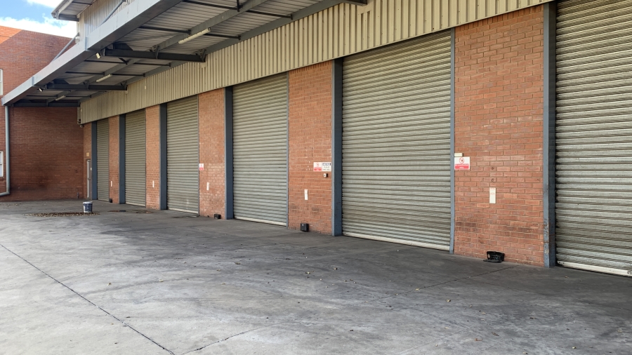 To Let Commercial Property for Rent in Longmeadow Gauteng