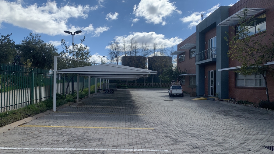 To Let Commercial Property for Rent in Longmeadow Gauteng