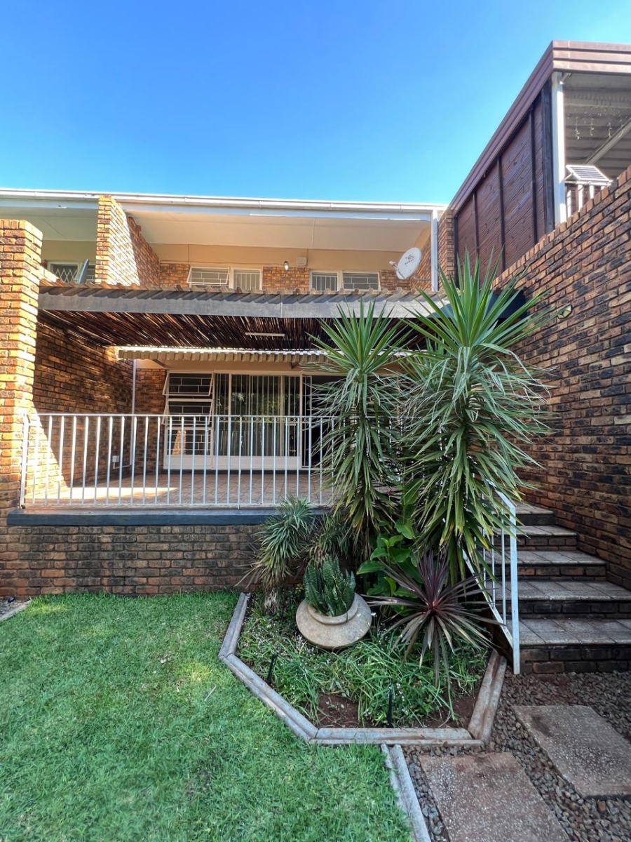 3 Bedroom Property for Sale in Wonderboom Gauteng