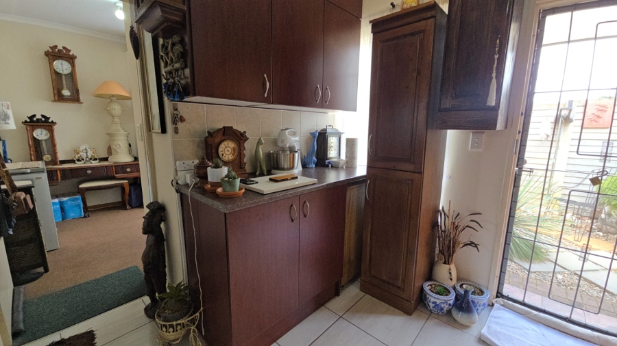 2 Bedroom Property for Sale in Andeon Gauteng