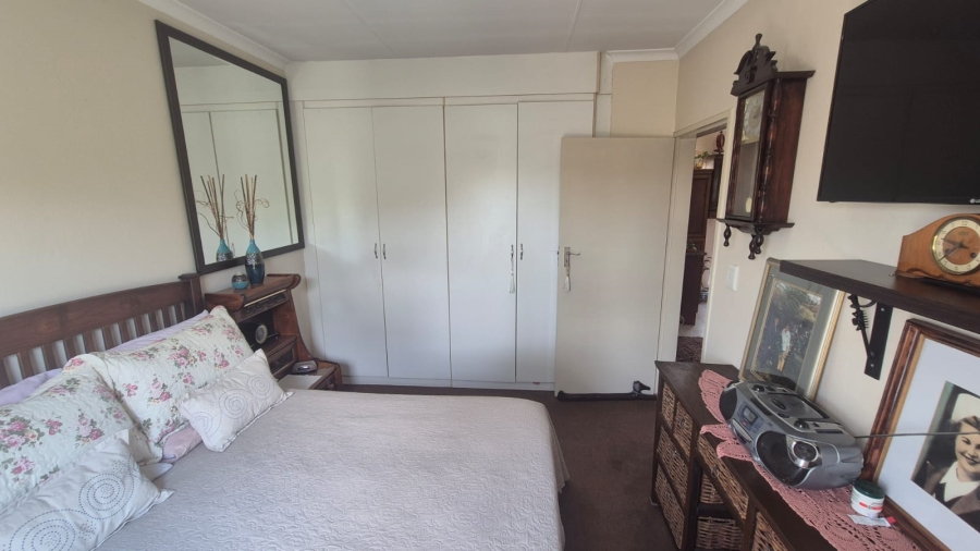 2 Bedroom Property for Sale in Andeon Gauteng