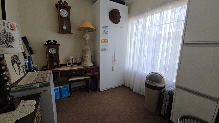 2 Bedroom Property for Sale in Andeon Gauteng
