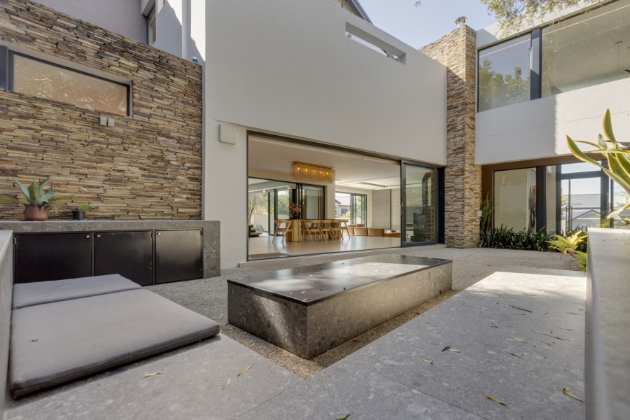 4 Bedroom Property for Sale in Helderfontein Estate Gauteng