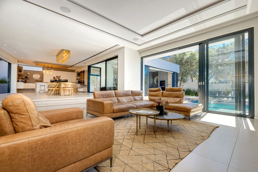4 Bedroom Property for Sale in Helderfontein Estate Gauteng