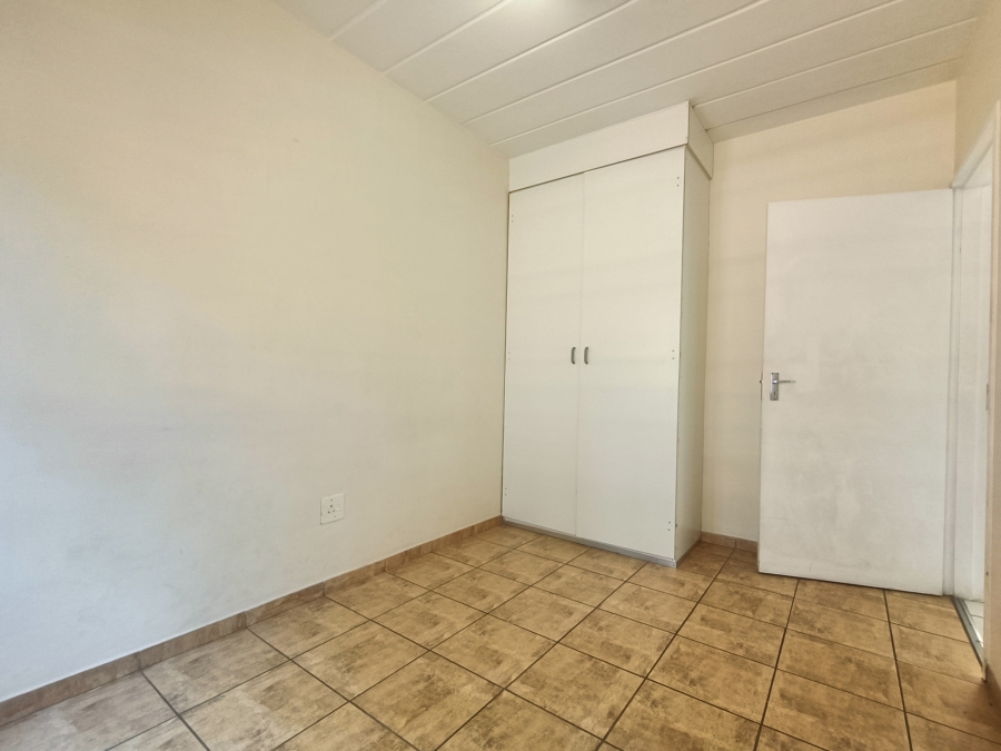 2 Bedroom Property for Sale in New Redruth Gauteng