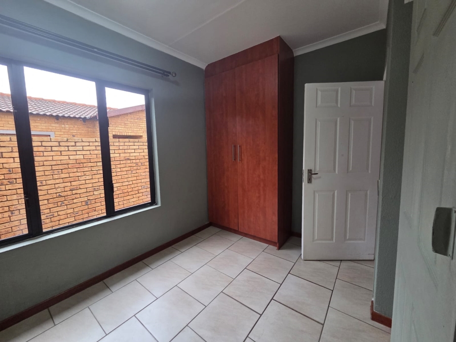 3 Bedroom Property for Sale in Eleadah Gauteng