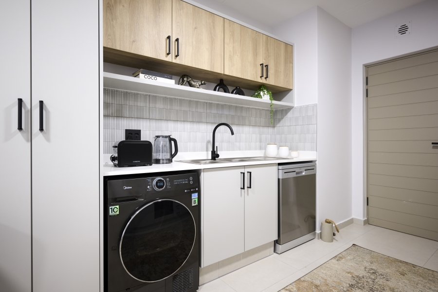 To Let 2 Bedroom Property for Rent in Fourways Gauteng