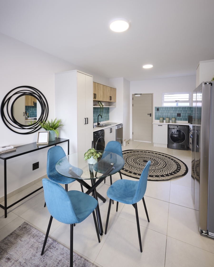To Let 2 Bedroom Property for Rent in Fourways Gauteng