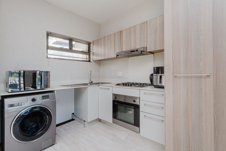 2 Bedroom Property for Sale in Broadacres Gauteng