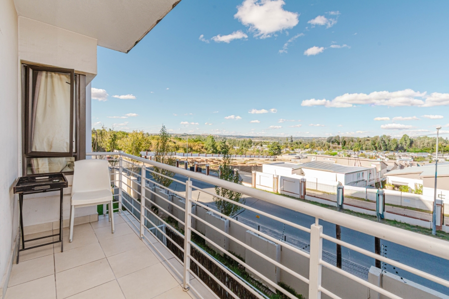 2 Bedroom Property for Sale in Broadacres Gauteng