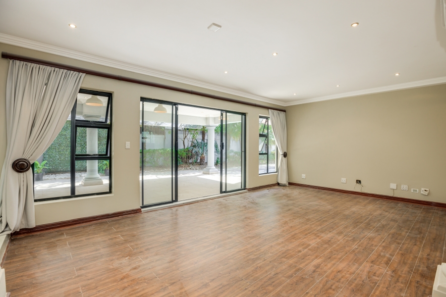 To Let 4 Bedroom Property for Rent in Dainfern Valley Gauteng