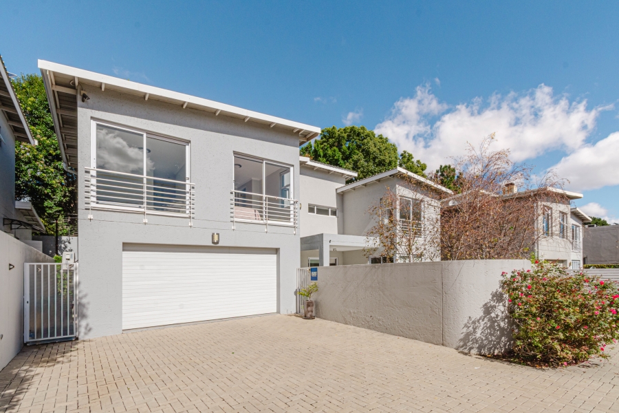 To Let 3 Bedroom Property for Rent in Bryanston Gauteng