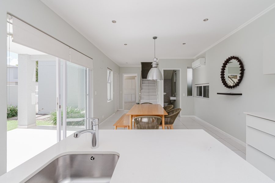 To Let 3 Bedroom Property for Rent in Bryanston Gauteng