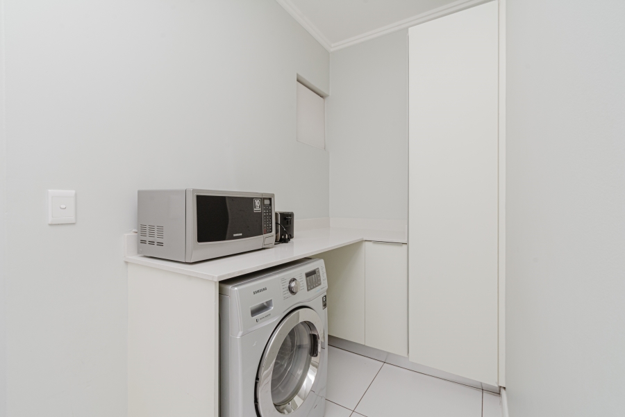 To Let 3 Bedroom Property for Rent in Bryanston Gauteng