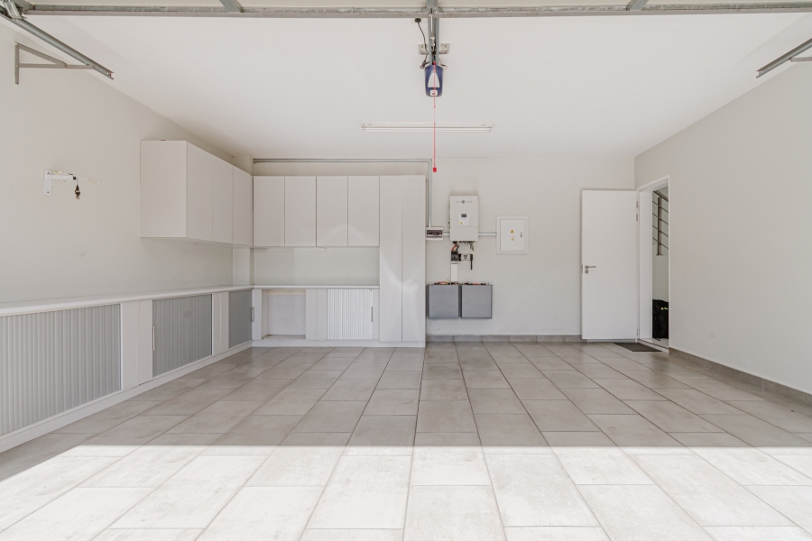 To Let 3 Bedroom Property for Rent in Bryanston Gauteng