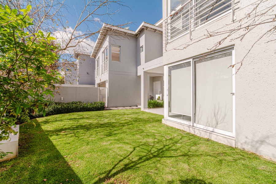 To Let 3 Bedroom Property for Rent in Bryanston Gauteng