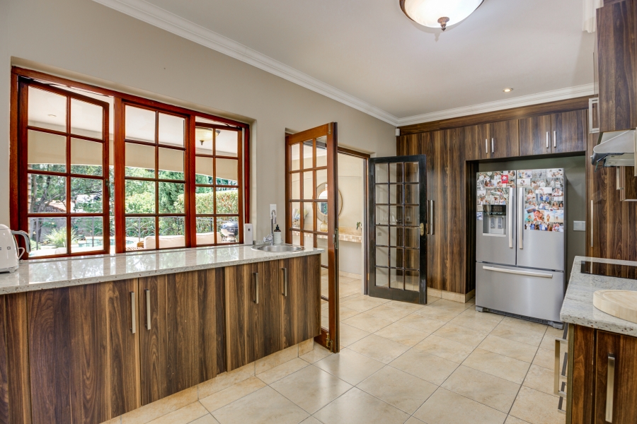 To Let 4 Bedroom Property for Rent in Fourways Gardens Gauteng