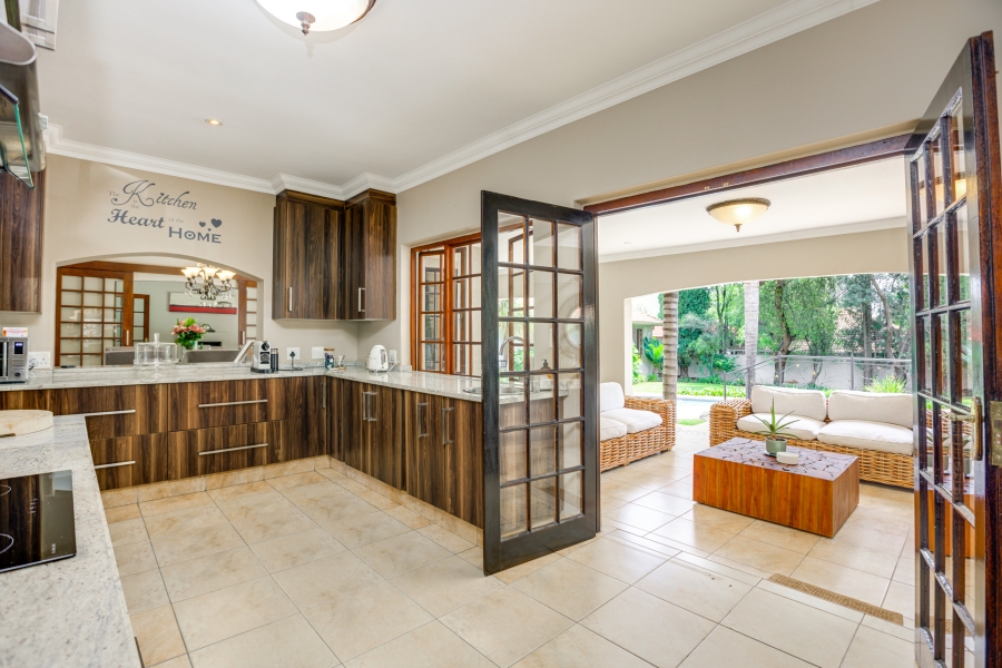 To Let 4 Bedroom Property for Rent in Fourways Gardens Gauteng