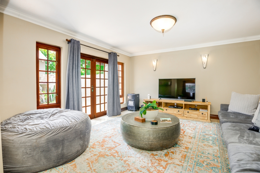 To Let 4 Bedroom Property for Rent in Fourways Gardens Gauteng