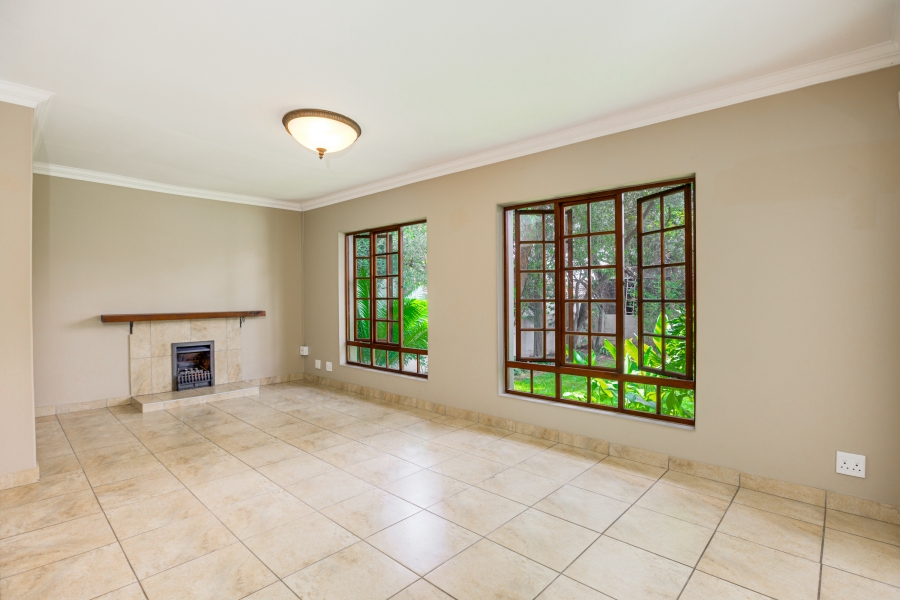To Let 4 Bedroom Property for Rent in Fourways Gardens Gauteng