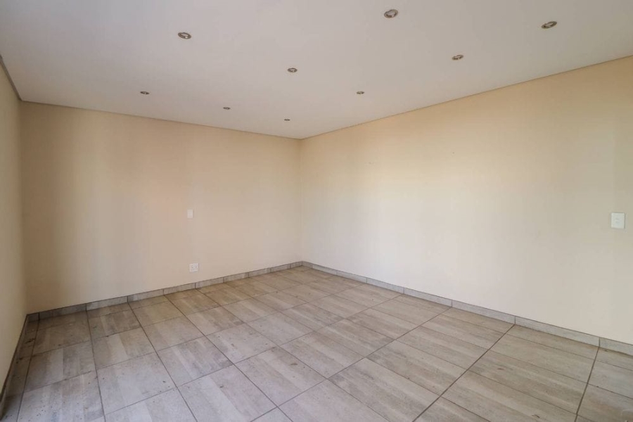 3 Bedroom Property for Sale in Sandown Gauteng