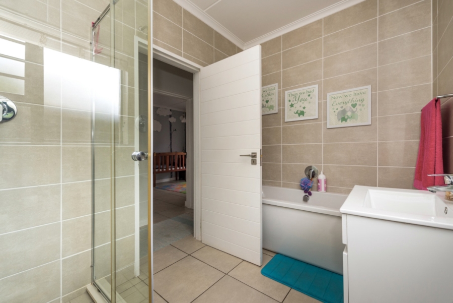 3 Bedroom Property for Sale in Linbro Park Gauteng