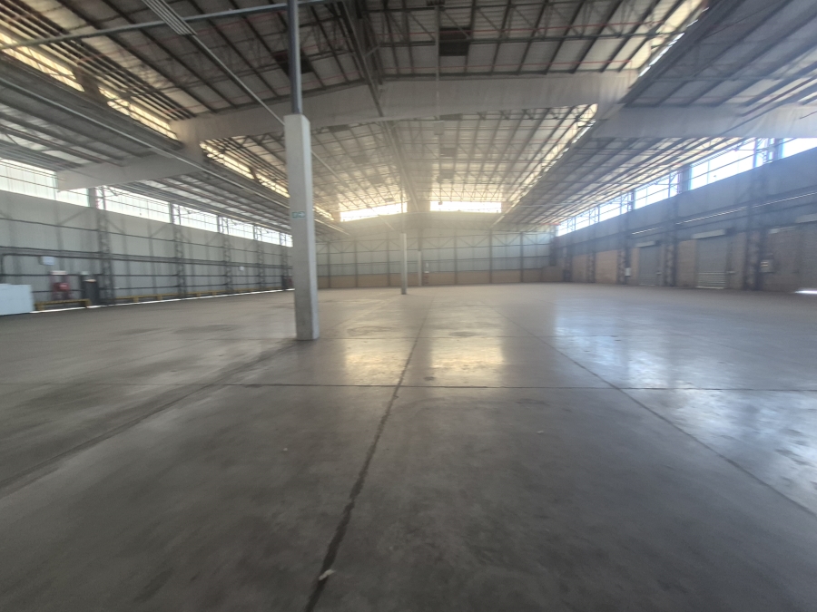 To Let Commercial Property for Rent in Gosforth Park Gauteng
