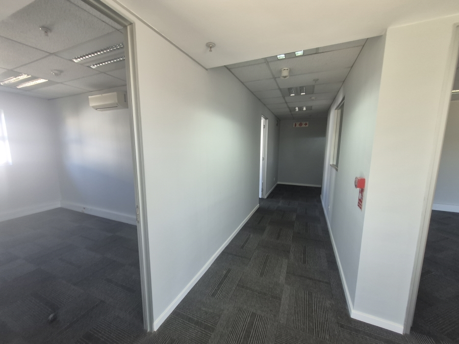 To Let Commercial Property for Rent in Gosforth Park Gauteng