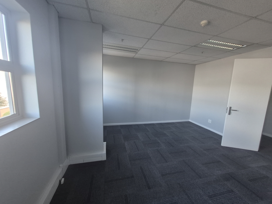 To Let Commercial Property for Rent in Gosforth Park Gauteng