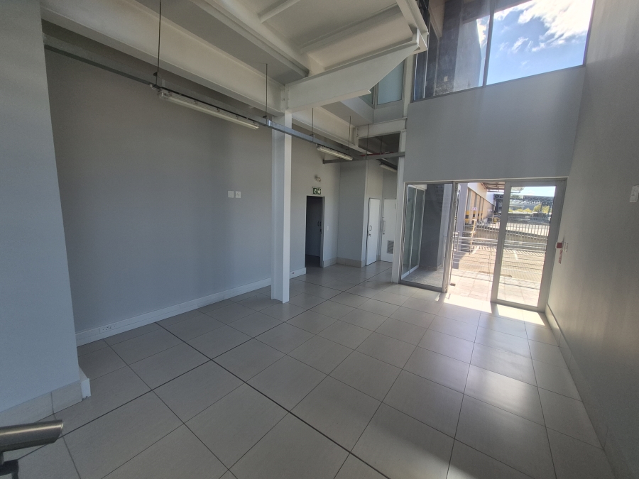 To Let Commercial Property for Rent in Gosforth Park Gauteng