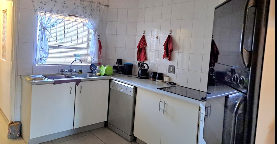 3 Bedroom Property for Sale in Rangeview Gauteng