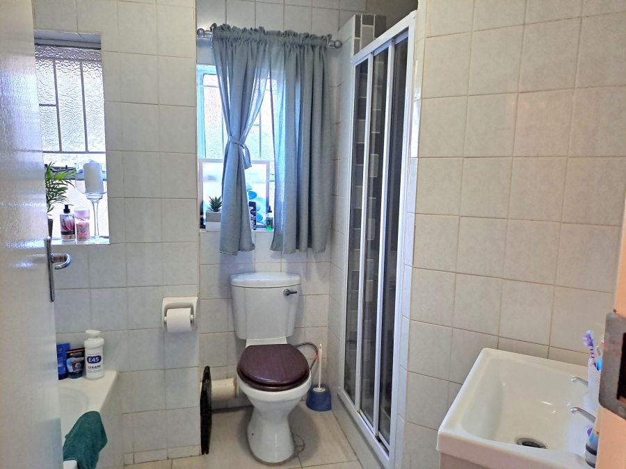3 Bedroom Property for Sale in Rangeview Gauteng