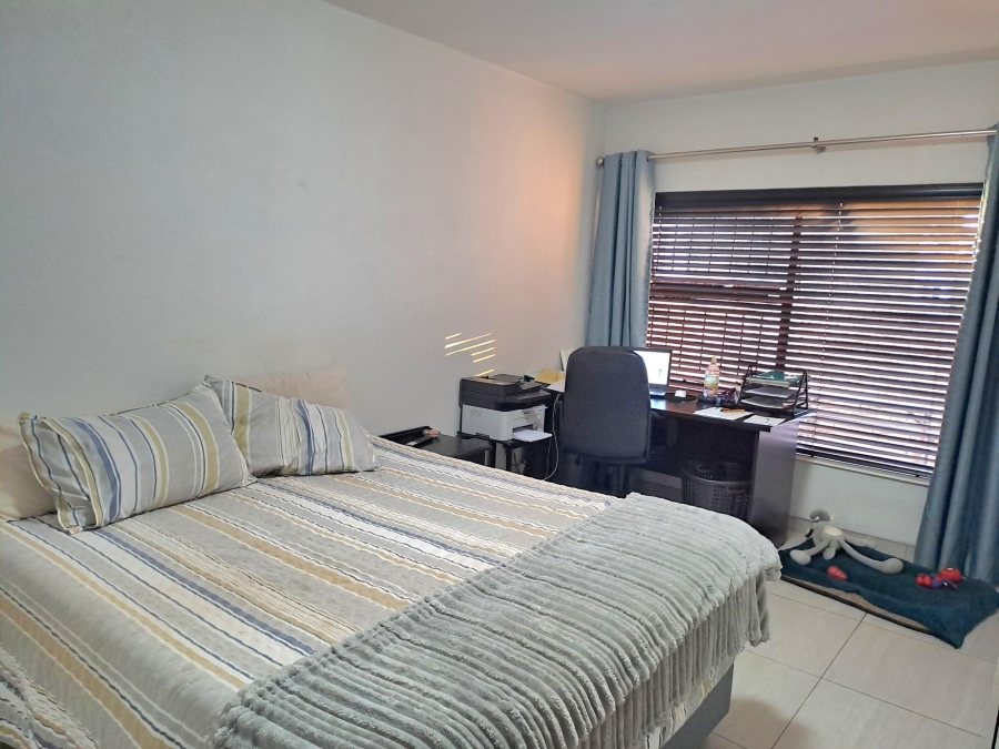 3 Bedroom Property for Sale in Rangeview Gauteng