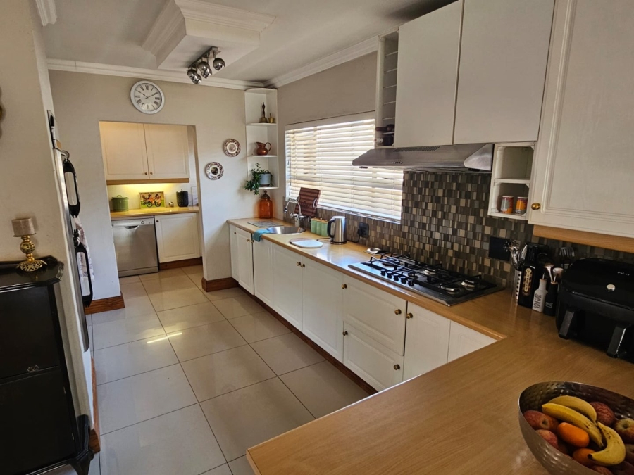 4 Bedroom Property for Sale in Randhart Gauteng