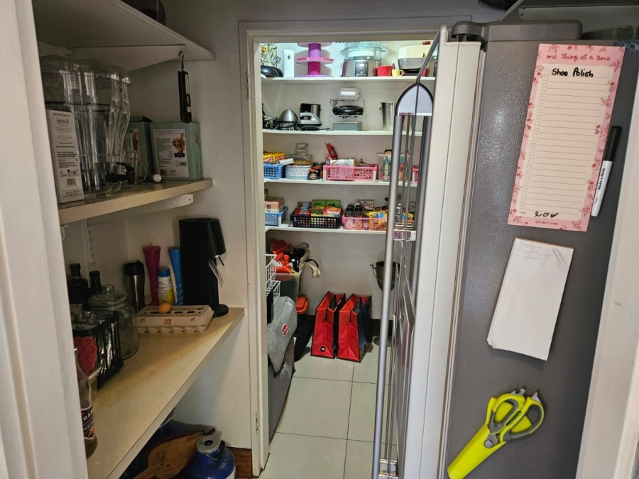 4 Bedroom Property for Sale in Randhart Gauteng