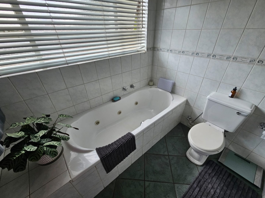 4 Bedroom Property for Sale in Randhart Gauteng