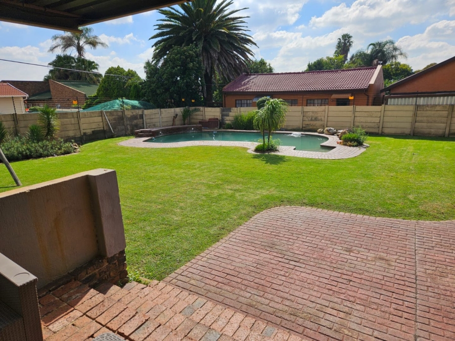 4 Bedroom Property for Sale in Randhart Gauteng